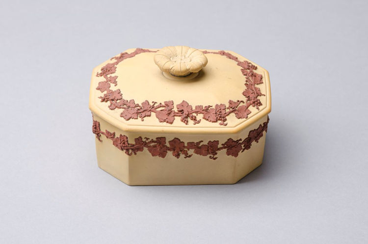 Picture of Octagonal Box Caneware