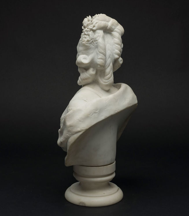 Picture of Bisque Bust of Elegant Woman