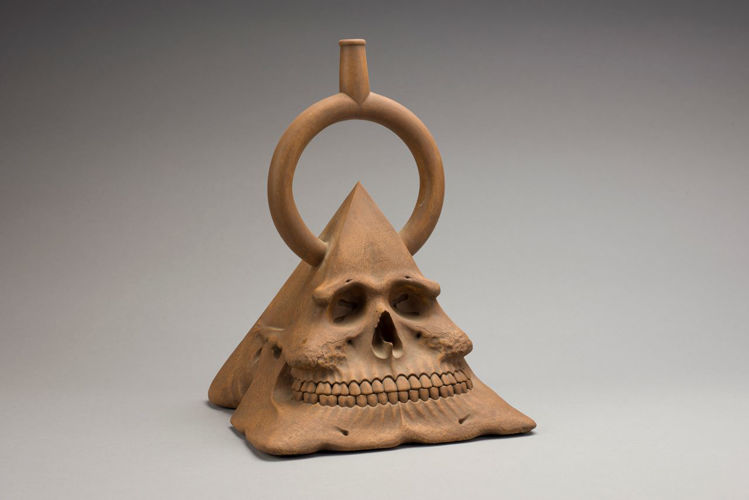 Picture of Pre-Columbian Pyramidal Skull No. III