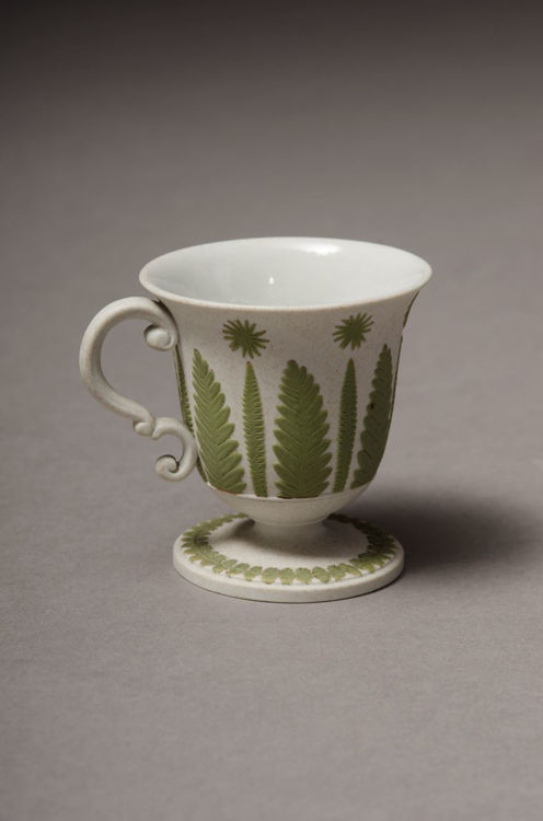 Picture of Motif Green and White Stoneware Covered Cup