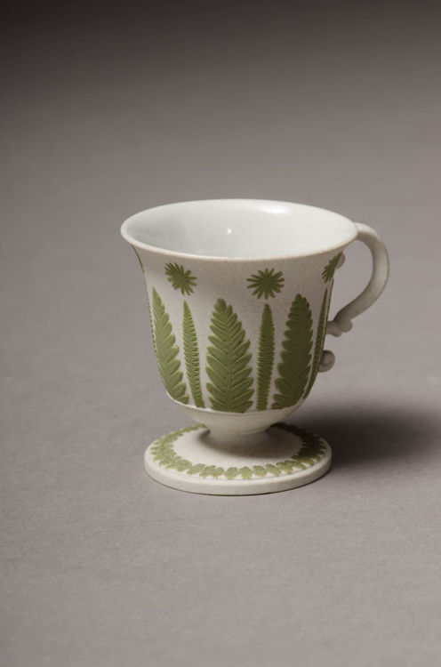 Picture of Motif Green and White Stoneware Covered Cup