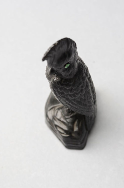 Picture of Cockatoo in Black Basalt