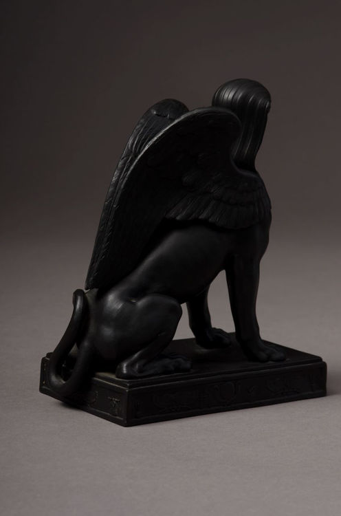 Picture of Sphinx - Black Basalt