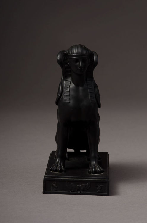 Picture of Sphinx - Black Basalt