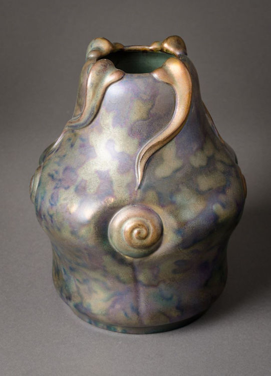 Picture of Vase with Snails