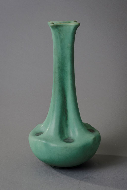 Picture of Bulbous Lobed Vase