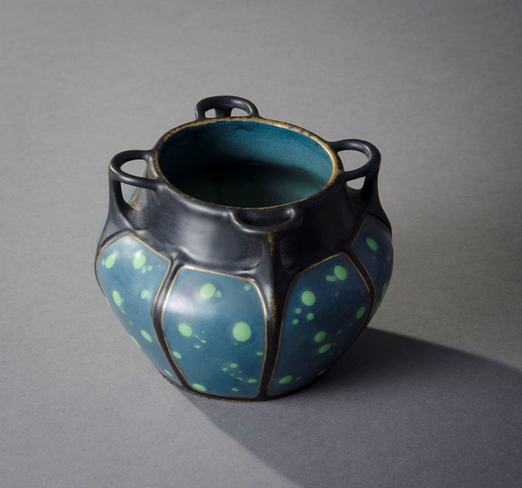 Picture of Small Blue and Green Vessel