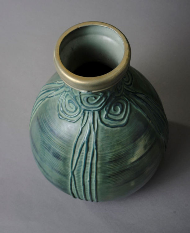 Picture of Large Green Vase