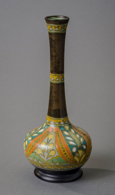 Picture of Bottle Shaped Vase