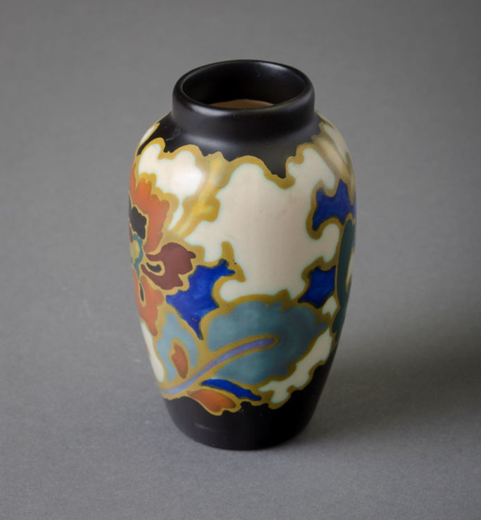 Picture of Small Regina Vase