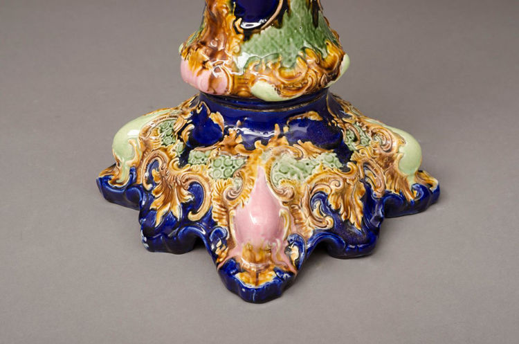 Picture of Majolica Pedestal