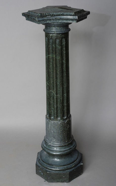 Picture of Dark Green Marbled Pedestal