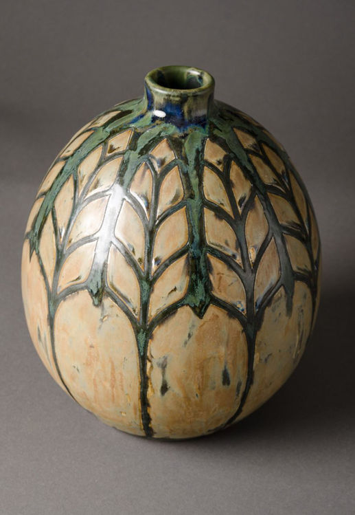 Picture of Foliage Patterned Vase