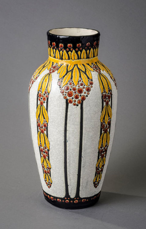 Picture of Tall Vase with Fruit